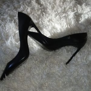 Saint Laurent Zoe Pumps